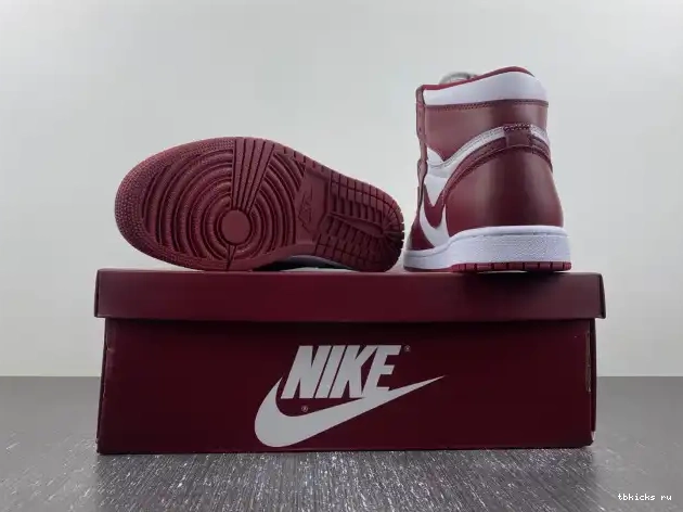 Reps TB 1 Team Air High Red Jordan OG DZ5485-160 0415